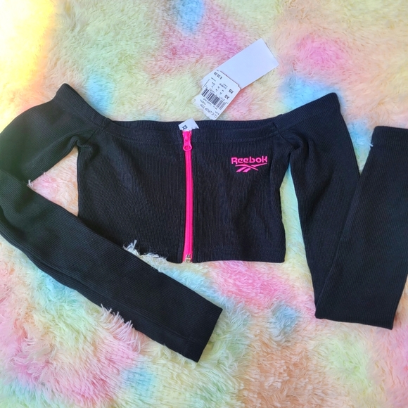 NEW Reebok crop top! - Picture 1 of 7